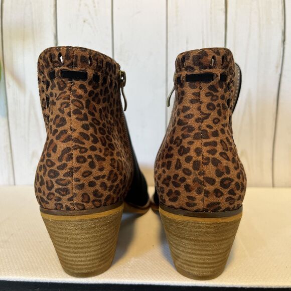 Corkys Boutique Women's Split Black/ Leopard Print Ankle Bootie Block Heel Sz 9 - Picture 4 of 10